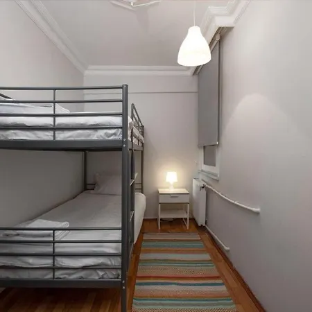 アパート Cute & Cozy City-center Spacious 2bd Home! #276 *